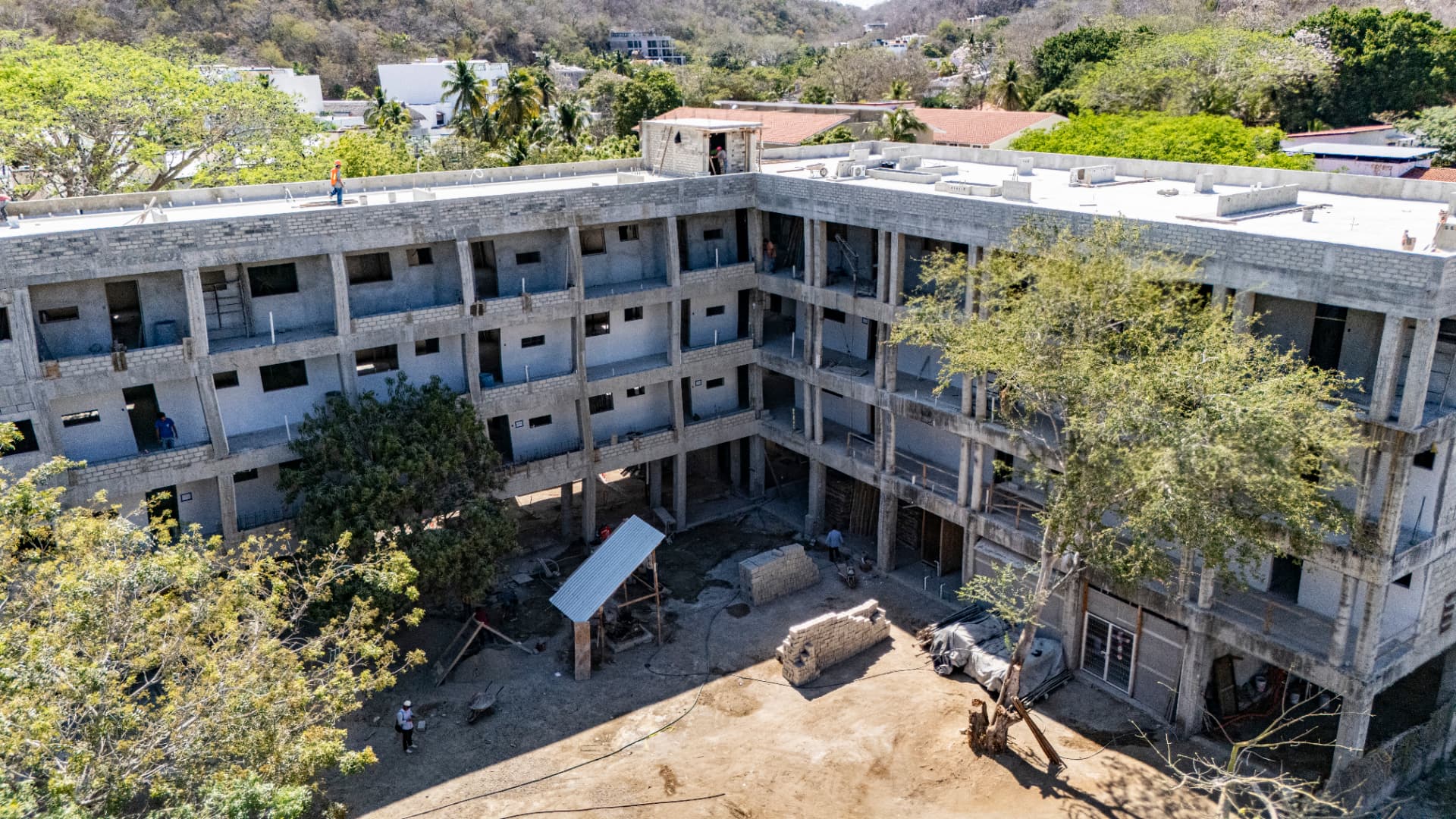 Avance de obra de Sundara Condos & Plaza en Huatulco, vista 1